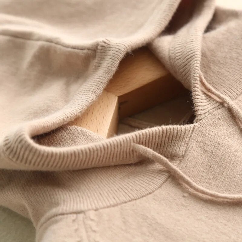 Women's Long-Sleeve Pullover Sweatshirt Camel