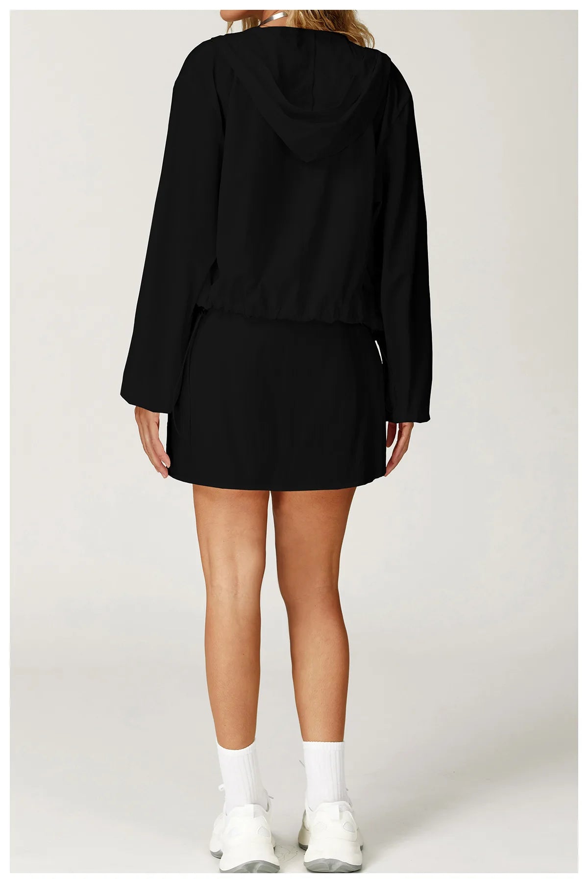 Long sleeved zipper front pocket sports jacket