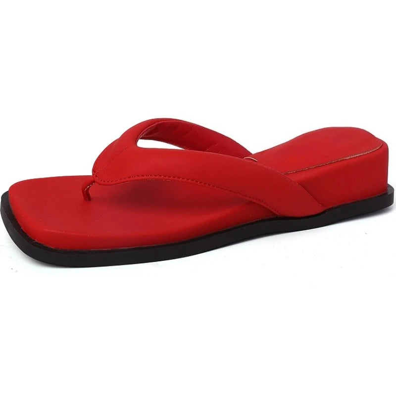 Clip Toe low Wedge Sandals