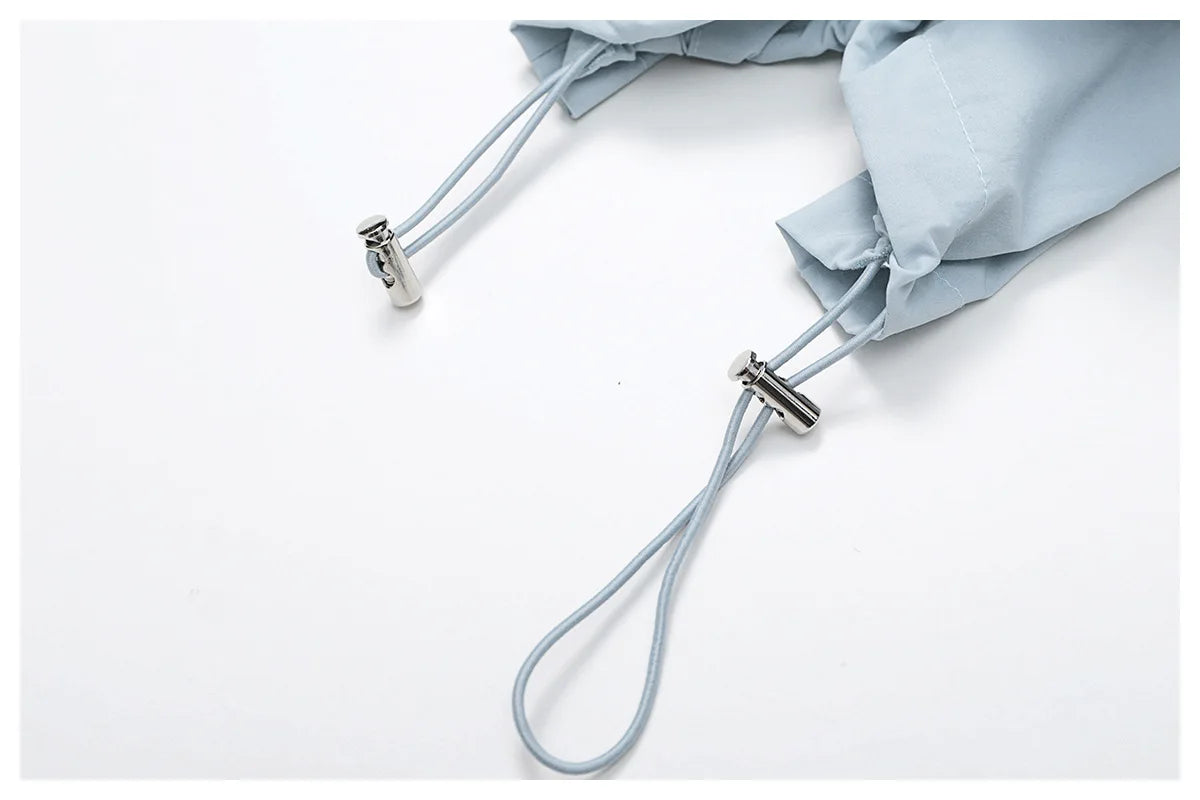 Long sleeved zipper front pocket sports jacket