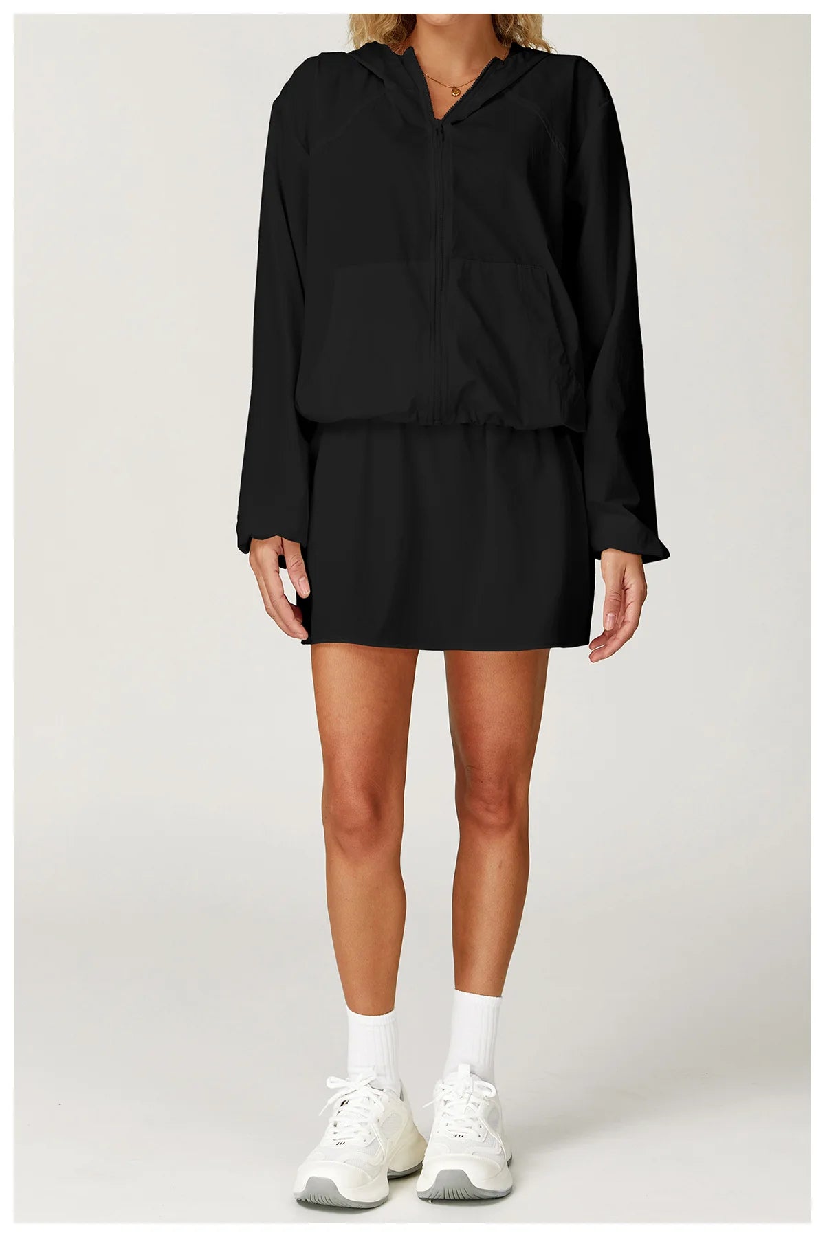 Long sleeved zipper front pocket sports jacket