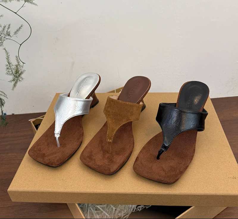 Clip Toe Fashion quirky heel Sandals