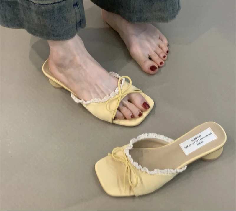 Butterfly-knot pastel colours Low Heel Sandals