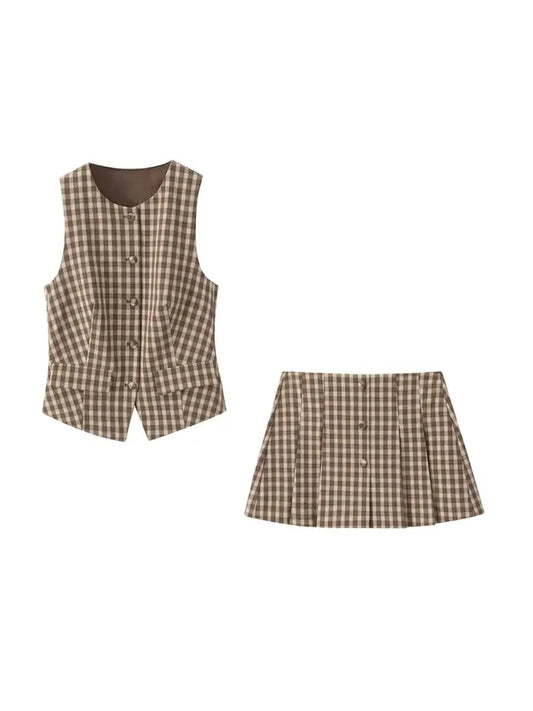Fitted Checkered Waistcoat Top And Mid-Waist Side-Zip Pleated Skort