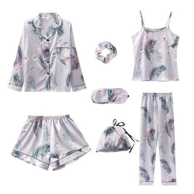 Youthful seven-Piece Satin Pyjamas Set